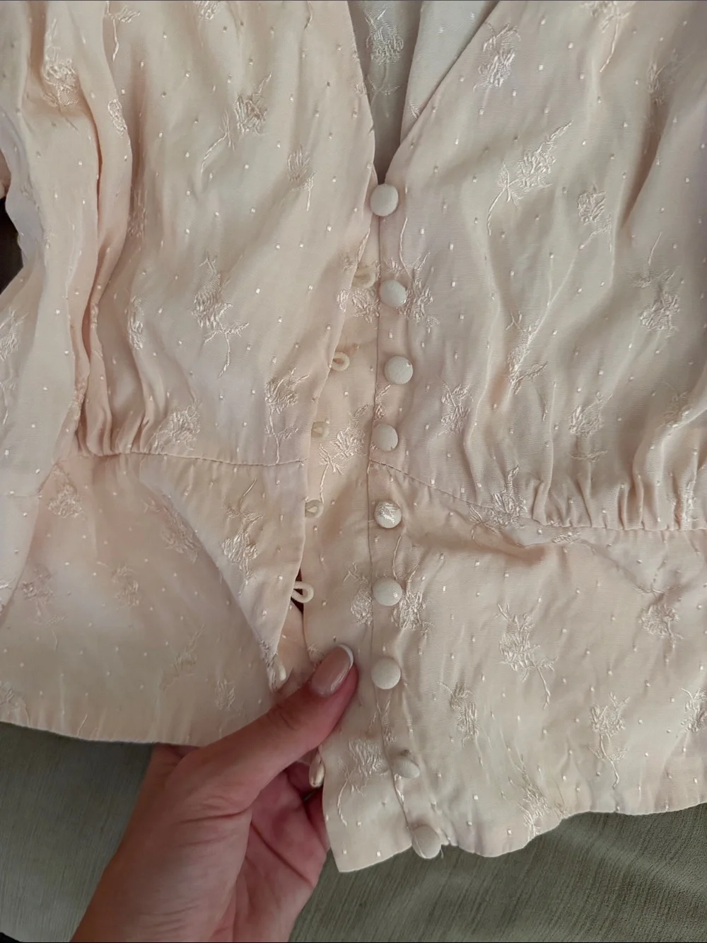 ASTR Pale Blush Puff-Sleeve Button Front Blouse
